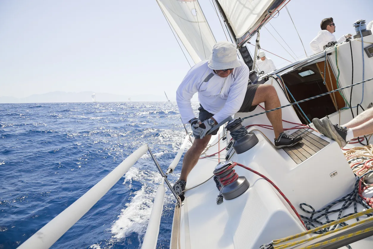 Équipier sur un voilier - Intervention sur site